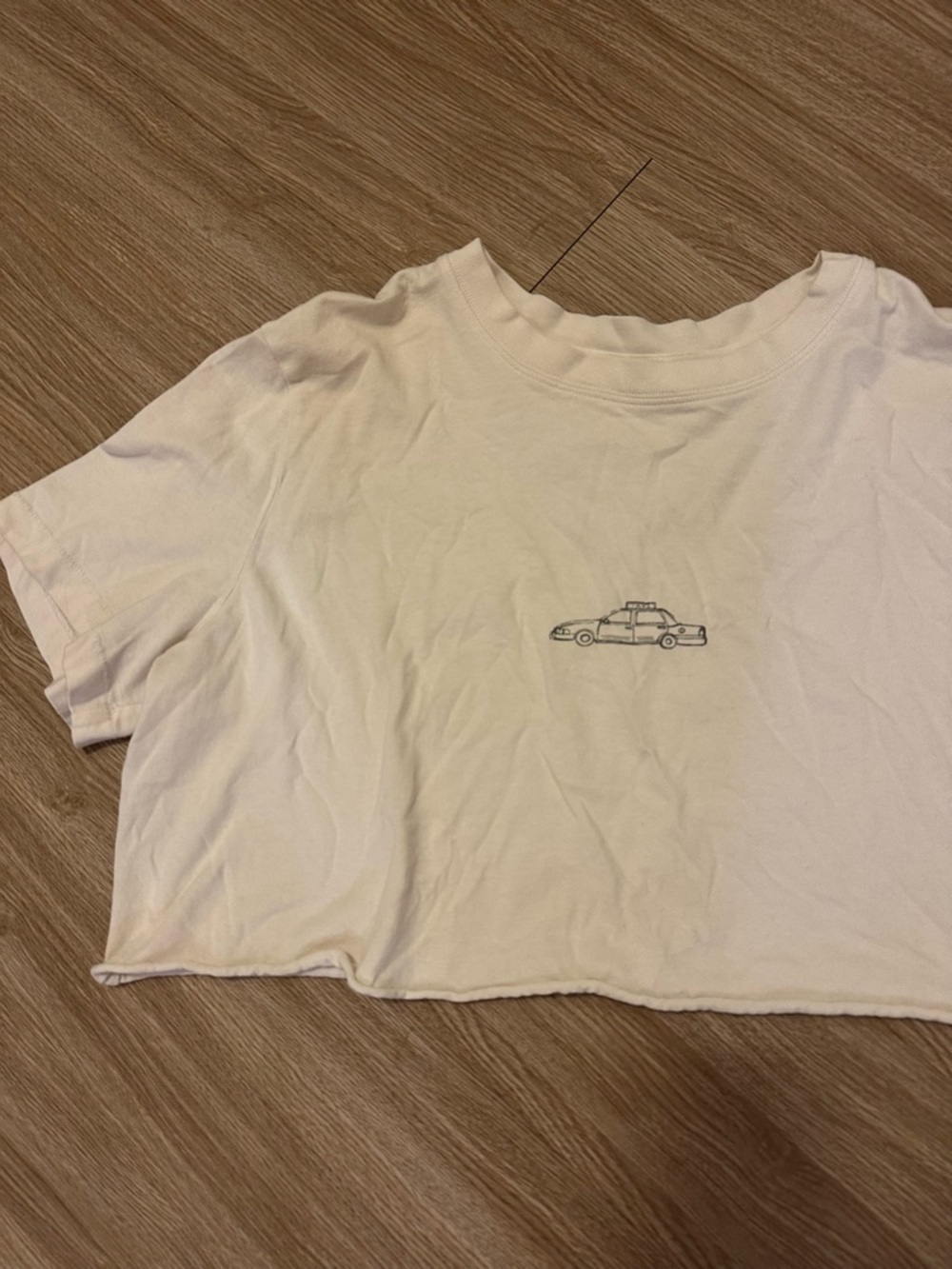 🫐3 for $15🫐 Aerie White Cropped Tee with Taxi
